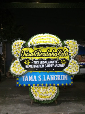Papan Bunga Duka di Aboy